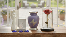 Alternatives to a Traditional Urn: Keepsakes Made From Ashes and Other Memorial Options - Funeral.com, Inc.