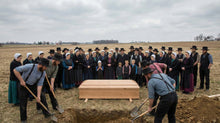 Amish Funerals: Simplicity, Community Support, and Hand-Dug Graves (What to Expect)