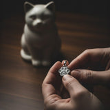 Cat Urn Size Guide: How to Choose the Right Cremation Urn for Your Cat - Funeral.com, Inc.