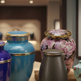 Choosing a Cremation Urn: Size, Material, Price, and Columbarium Niche Tips