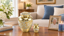 Cremation Choices That Feel Like Love: Urns, Keepsakes, Jewelry, and a Plan That Makes Room for Grief