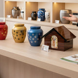 How to Choose a Pet Urn: Types, Sizes, Personalization, and Where to Buy - Funeral.com, Inc.
