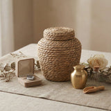 Is It Okay to Split Ashes? Etiquette, Religious Views, and Practical Tips for Sharing Remains