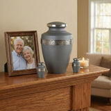 Keepsake Urn vs Full-Size Urn: What’s the Difference (Sizes, Uses, and How to Choose)