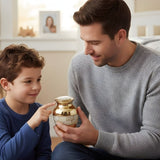 Keepsakes for Children: When It Helps, When to Wait, How to Decide - Funeral.com, Inc.