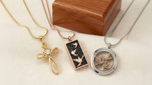 Memorial Necklaces Explained: Types of Memorial Jewelry and How to Choose the Right One