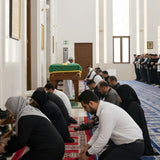 Mosque Etiquette at a Funeral Prayer: When to Remove Shoes and What to Expect