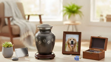 Pet Urn Accessories: Stands, Plaques, Photo Frames & Keepsake Boxes (What’s Worth It) - Funeral.com, Inc.