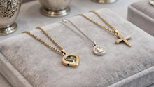 Cremation Jewelry: A Meaningful Memorial
