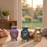 Keepsake Urns & Memorial Jewelry: Meaningful Shared Tributes