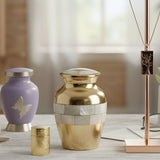 What Is a Keepsake Urn? Mini and Tiny Urn Sizes, Uses, and Buying Tips - Funeral.com, Inc.