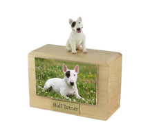 Urna de madera para mascotas con figura de terrier escocés sentado y portafotos de 10 x 15 cm