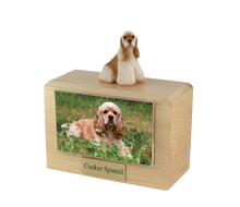 Urna de madera para mascotas con figura de terrier escocés sentado y portafotos de 10 x 15 cm
