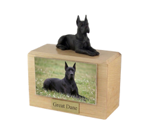 Urna de madera para mascotas con figura de terrier escocés sentado y portafotos de 10 x 15 cm