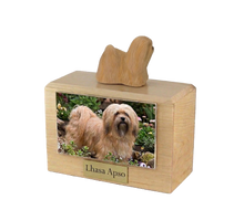 Urna de madera para mascotas con figura de terrier escocés sentado y portafotos de 10 x 15 cm