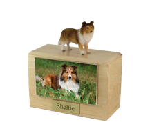 Urna de madera para mascotas con figura de terrier escocés sentado y portafotos de 10 x 15 cm