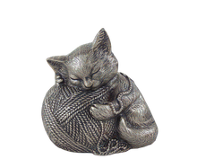 Precious Kitty Pet Cremation Urn Silver No Plate No Base